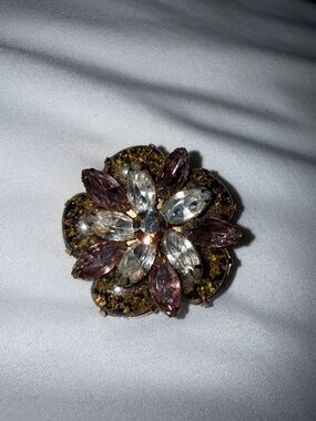 "Vintage Signed CATHÉ Art Glass brooch